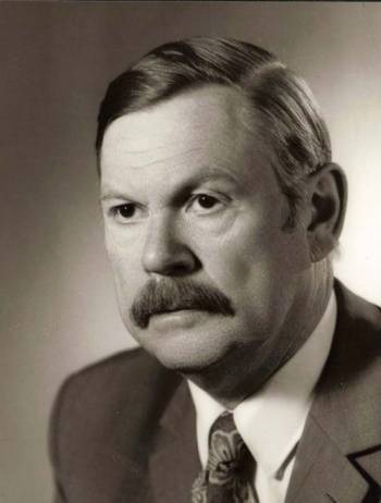 Dr. Nikolai Schreiner