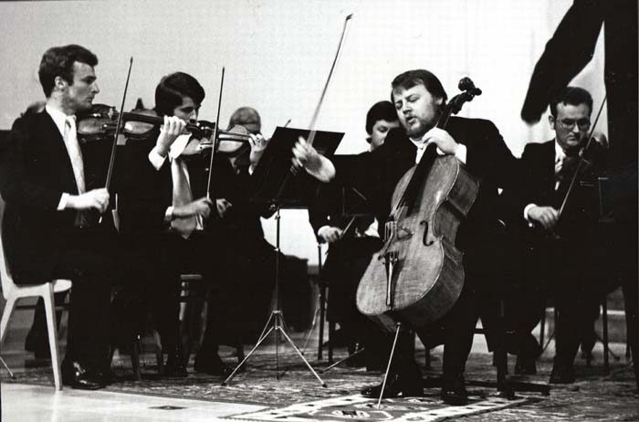 Heinrich Schiff im Konzert mit dem ASO